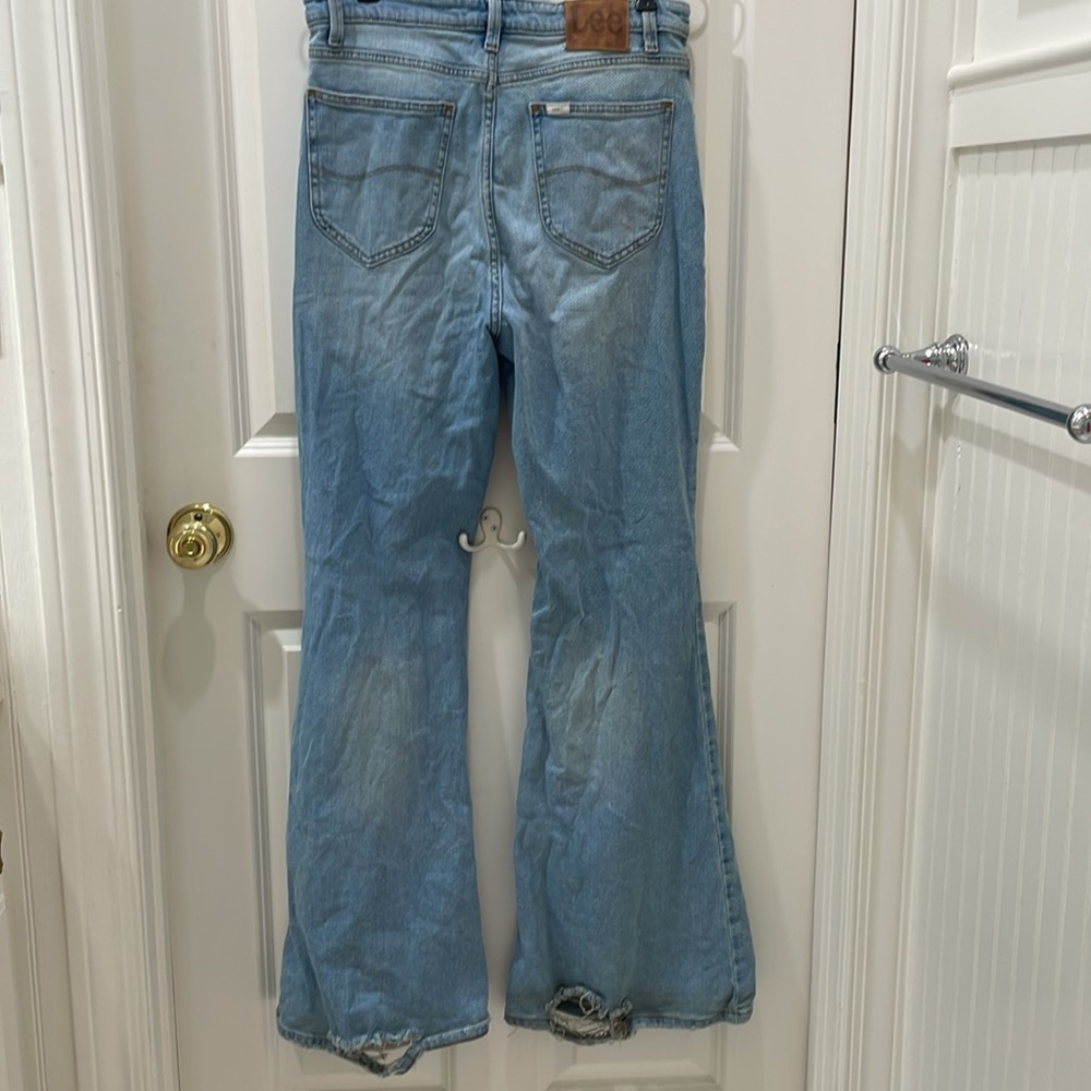 Lee Flared Jeans with Rips - Picture 4 of 9